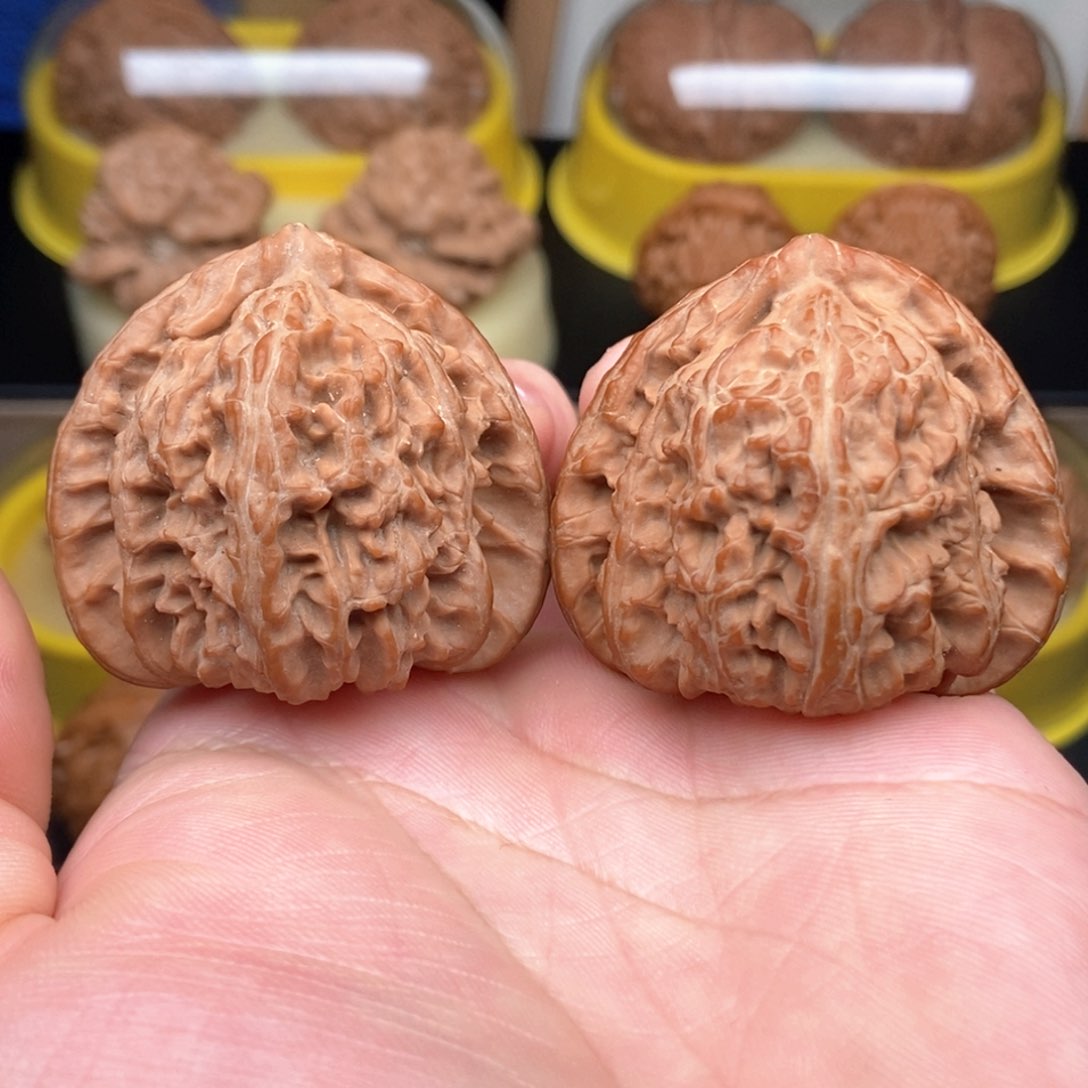 吊坠文玩核桃42全品三角白