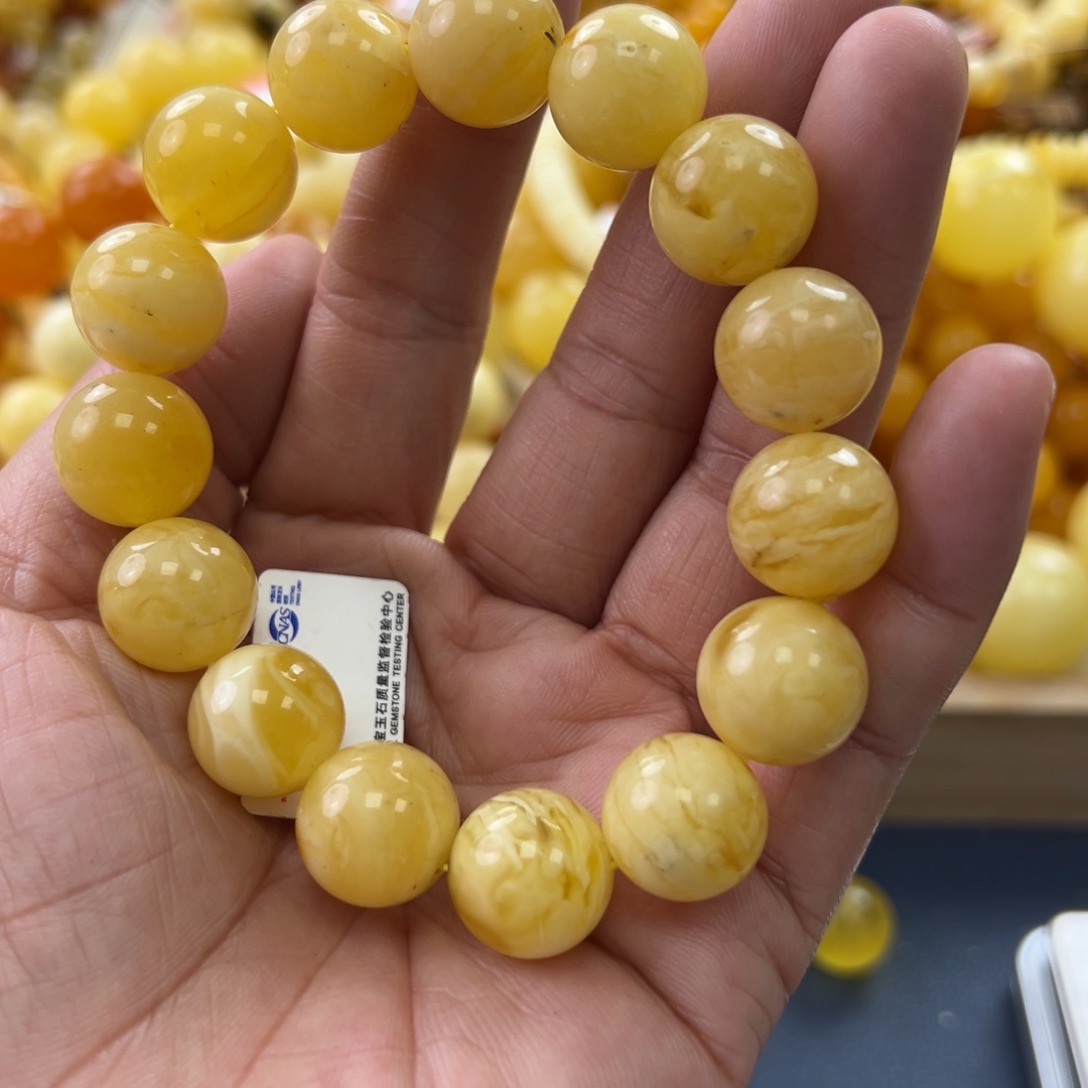 未镶嵌琥珀珠宝奇石