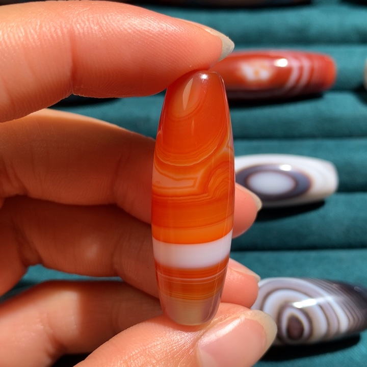 未镶嵌玛瑙/玉髓珠宝奇石