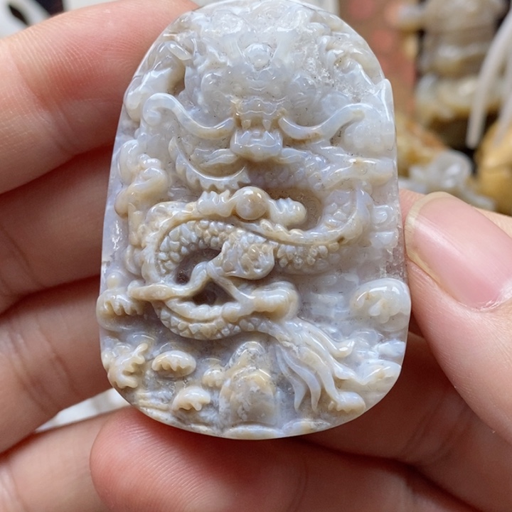 石英质玉颈饰未镶嵌