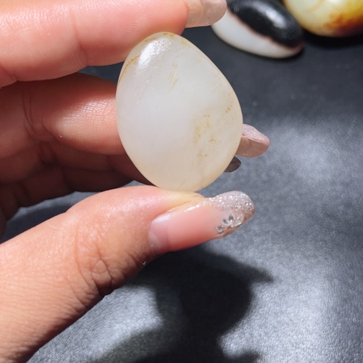 和田玉未镶嵌珠宝奇石