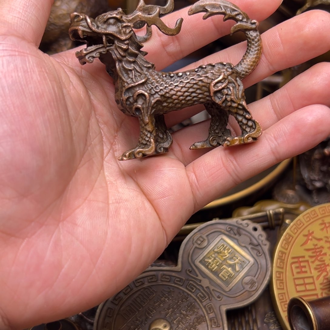 精美铜器点击下单