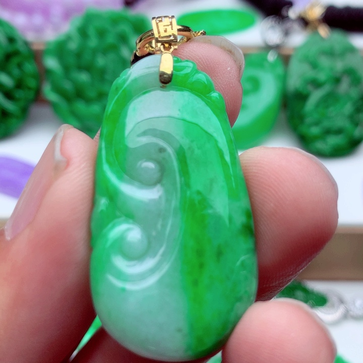 翡翠未镶嵌吊坠(不含链)