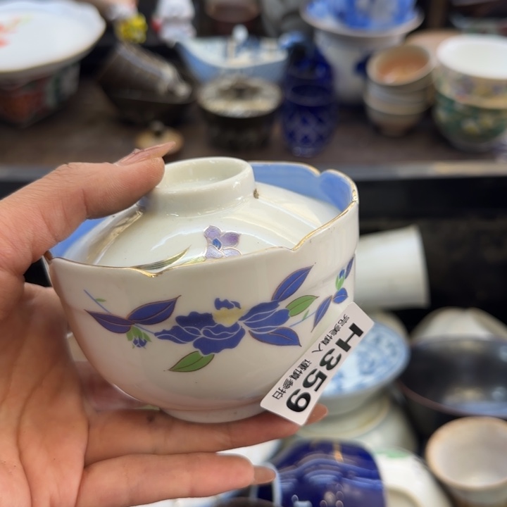 瓷片七****愁哈哈哈哈哈哈哈