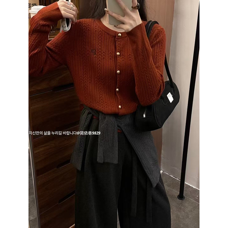 【安可拉红】金扣ER字母开衫外套3617超柔软高品质圆领针织毛衣