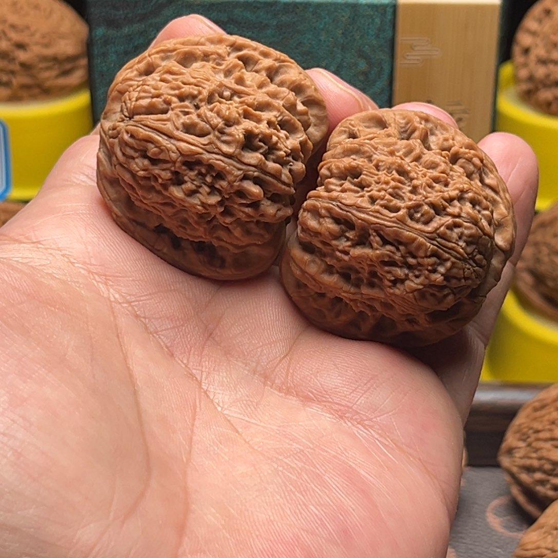 把件文玩核桃十*兔球疆