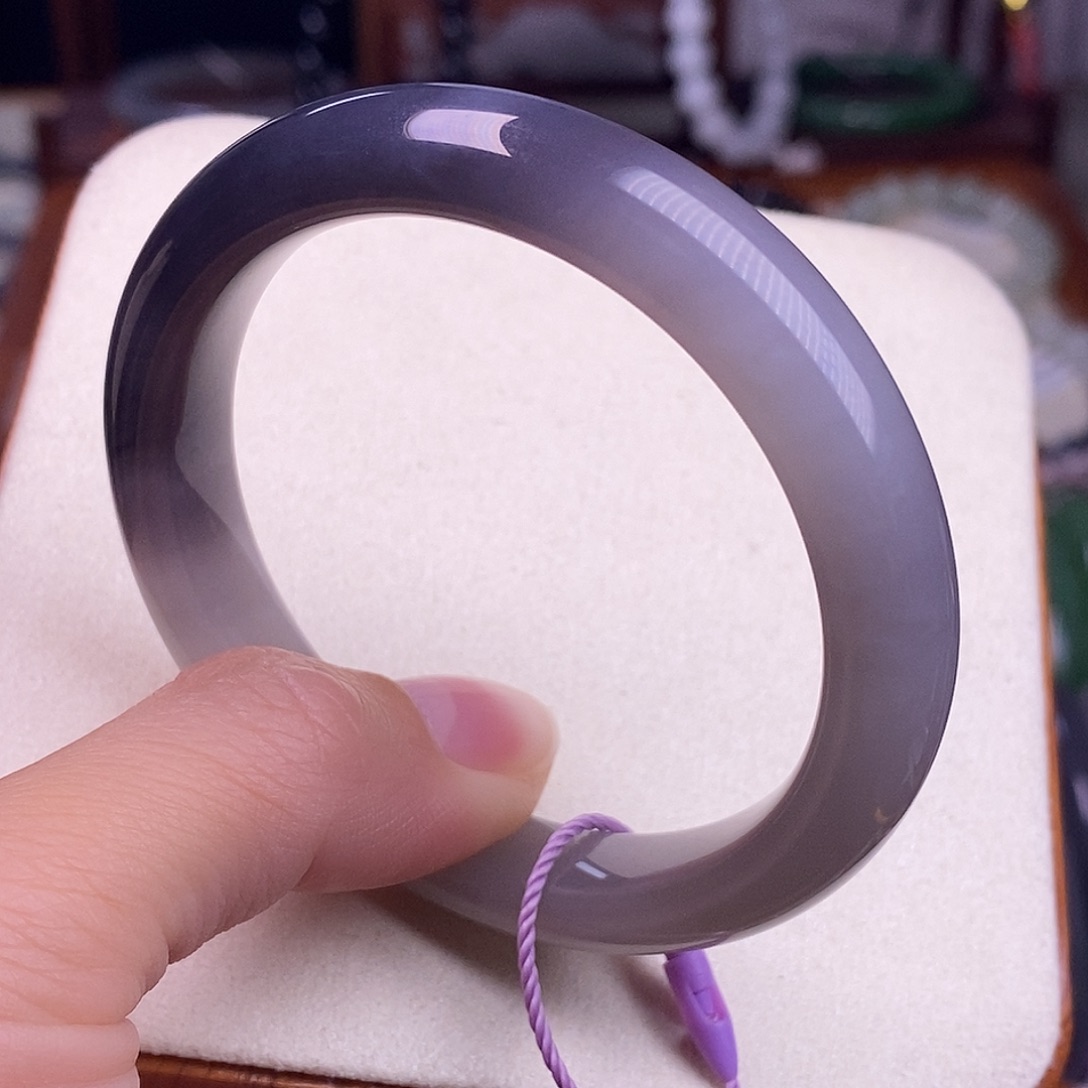 颈饰未镶嵌和田玉54烟紫半山水手镯