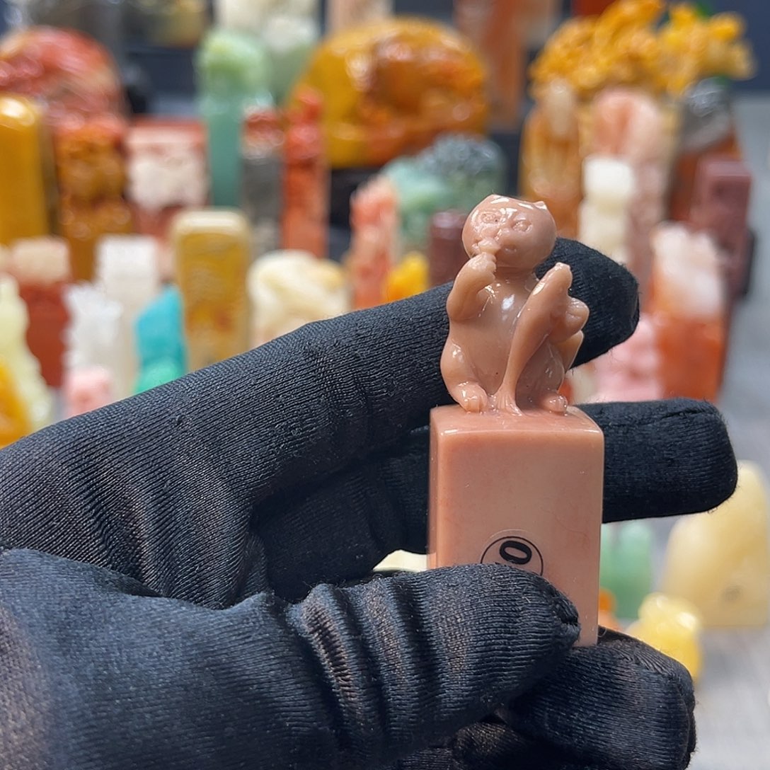 巴林石印石居*豹包邮包刻70