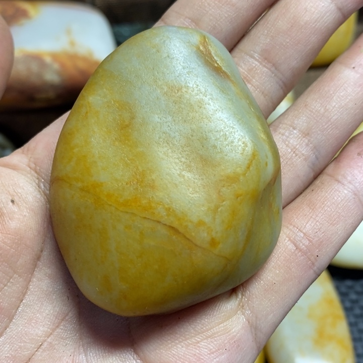 和田玉（糖玉）未镶嵌车挂