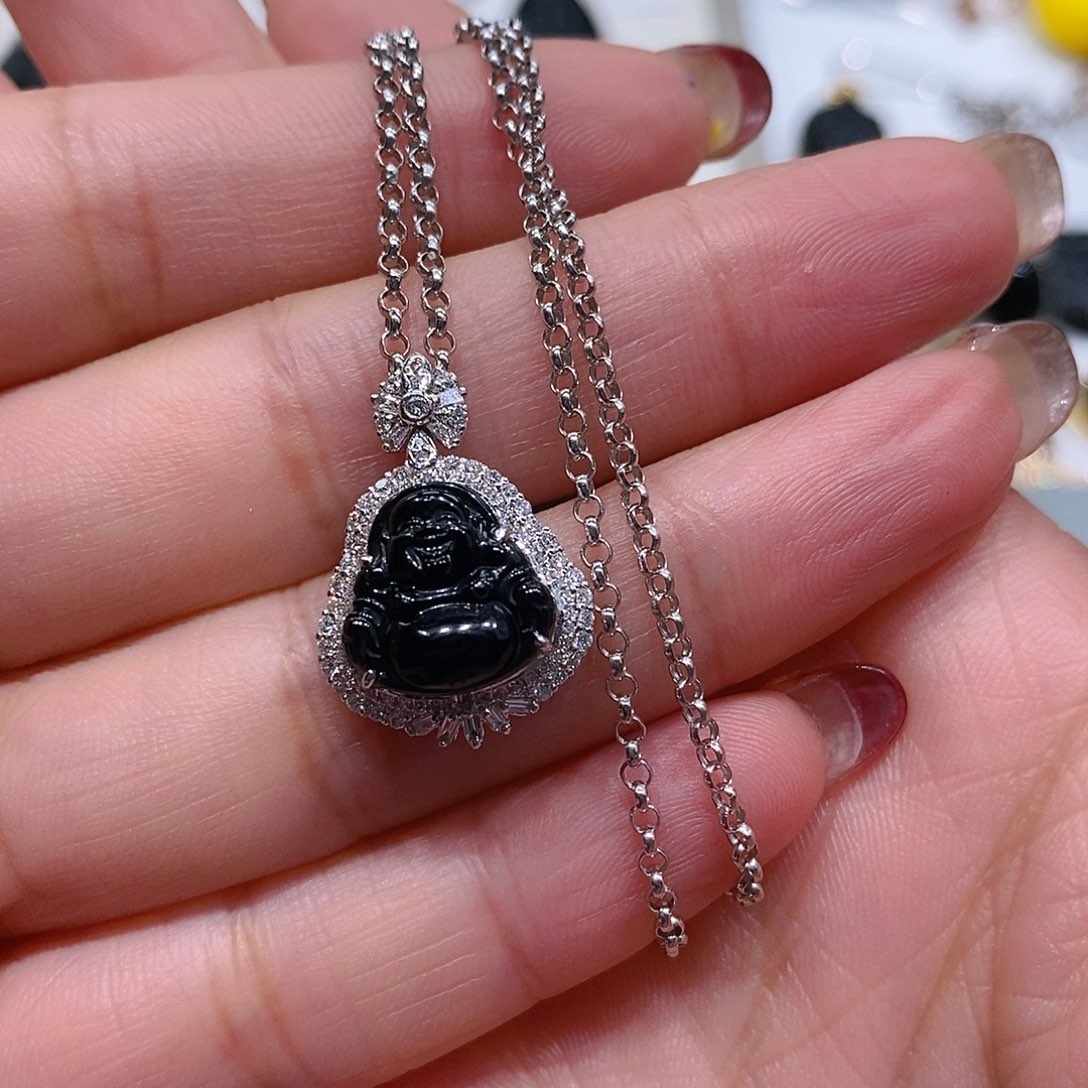 翡翠颈饰18K金镶嵌吊坠