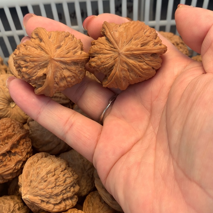 文玩核桃把件磨盘