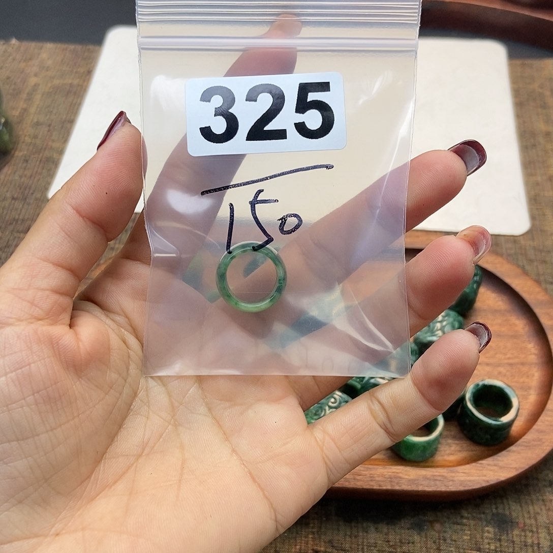 【闪购商品】翡翠颈饰未镶嵌莫*冯配件