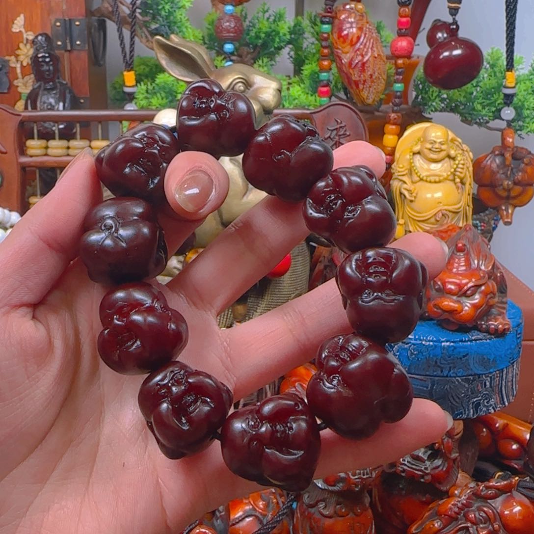 琥珀裸石未镶嵌手串