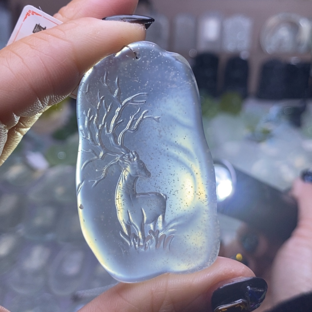 善***阁蛇纹石玉未镶嵌颈饰