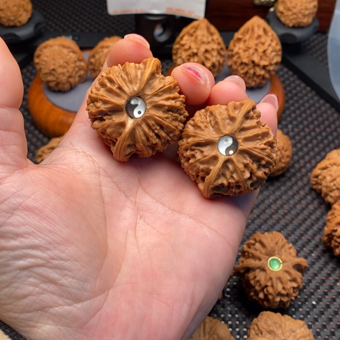 文玩核桃把件⭐**⭐宫灯