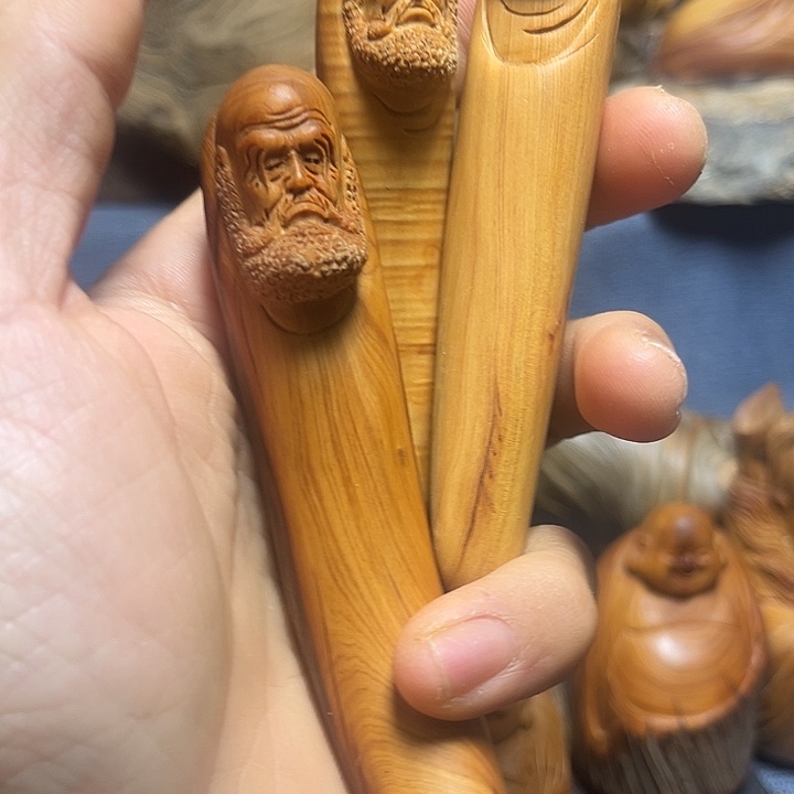 阿***哥太行崖柏工艺小件