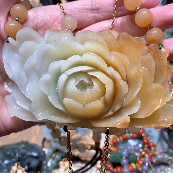 岫玉毛衣链未镶嵌