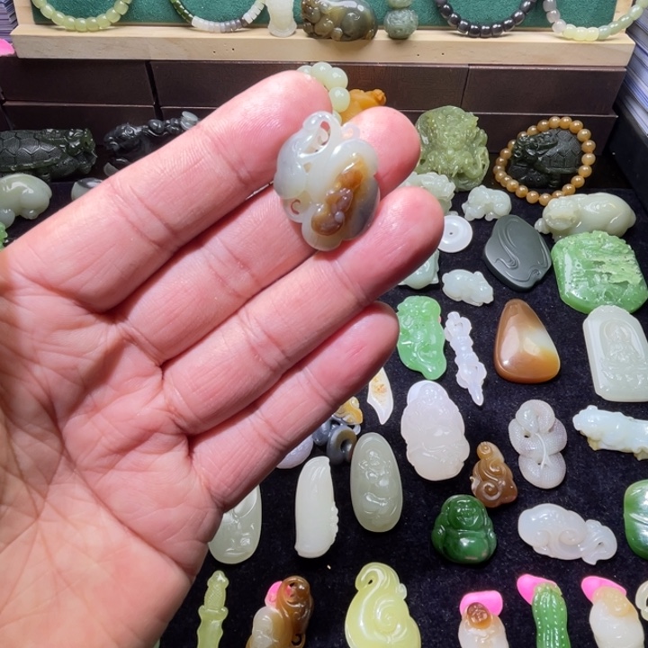 和田玉颈饰未镶嵌定制款