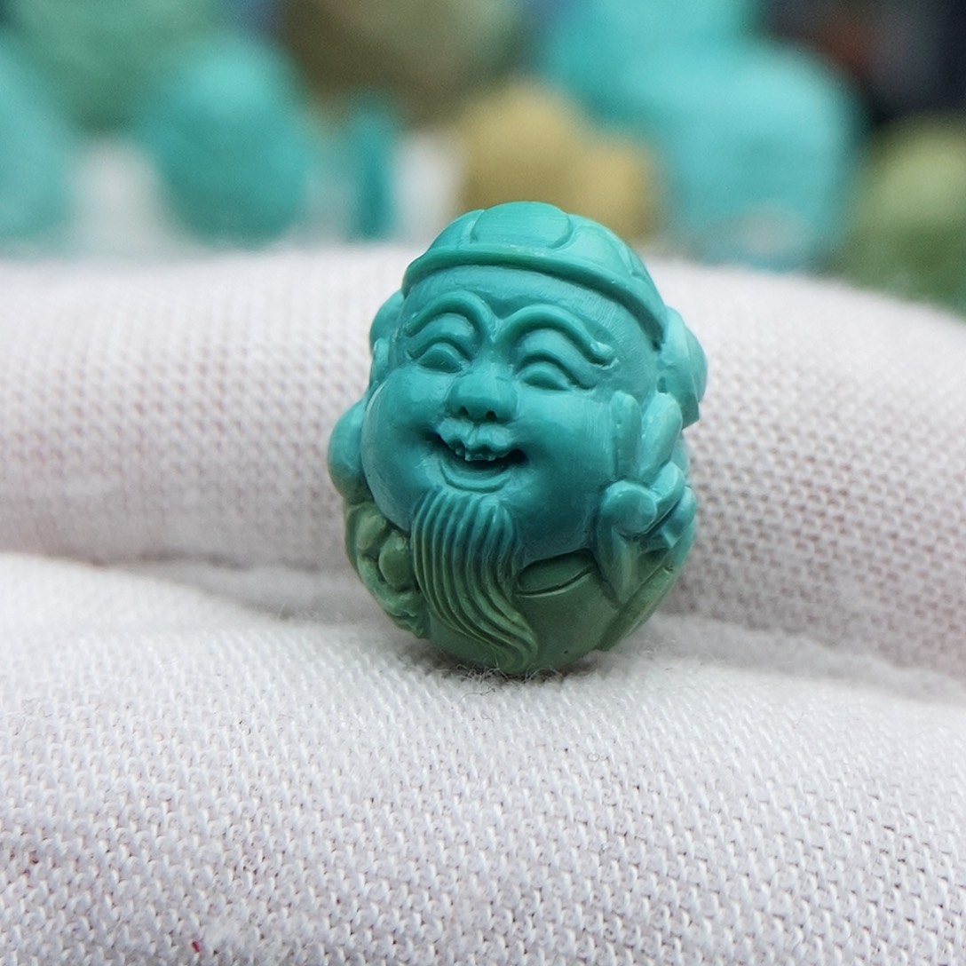 绿松石颈饰未镶嵌