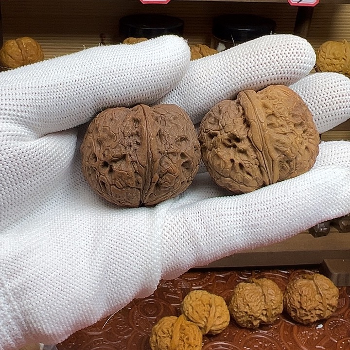 吊坠文玩核桃七彩玉枕