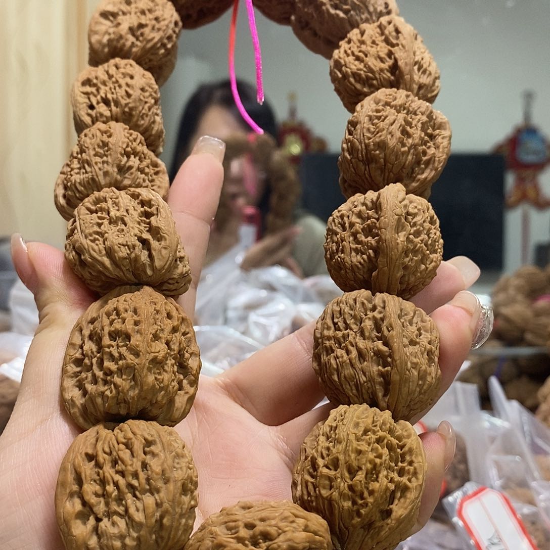 把件文玩核桃春*南疆石手持有黄