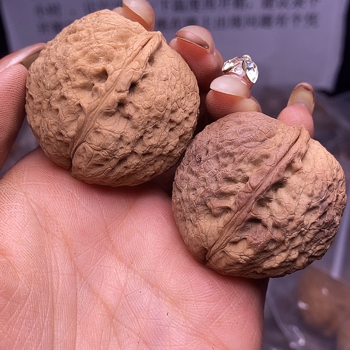 核桃云南野生铁核桃155号40mm