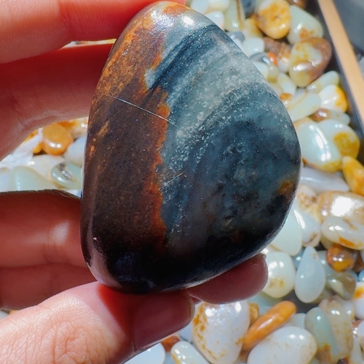 和田玉（糖玉）未镶嵌颈饰88克