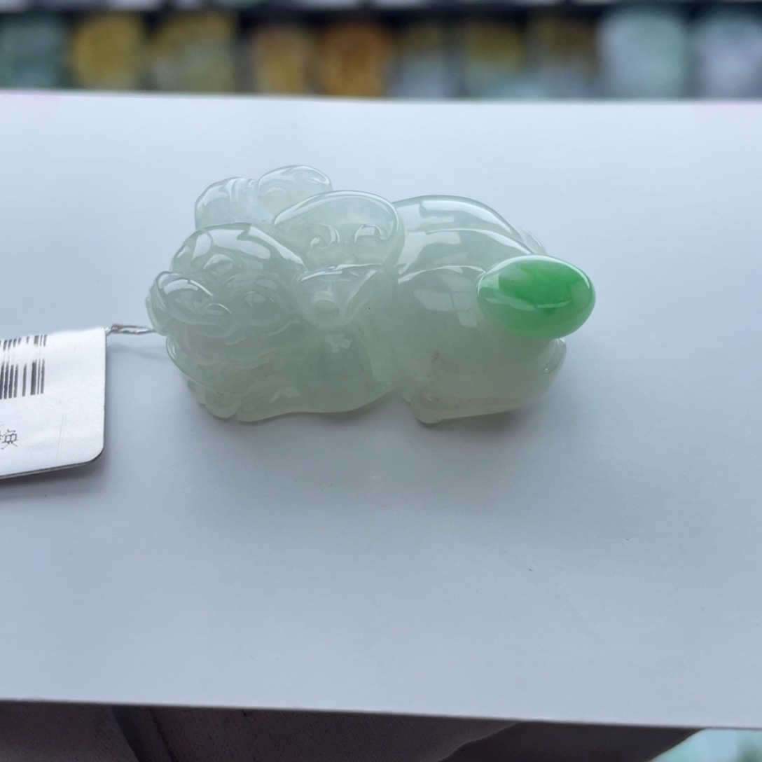 翡翠颈饰未镶嵌貔貅