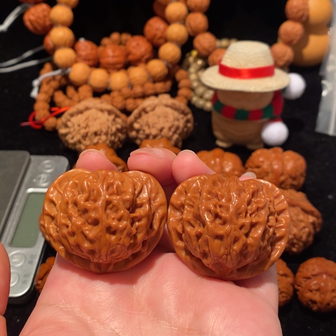 文玩核桃把件41.9尺宫灯