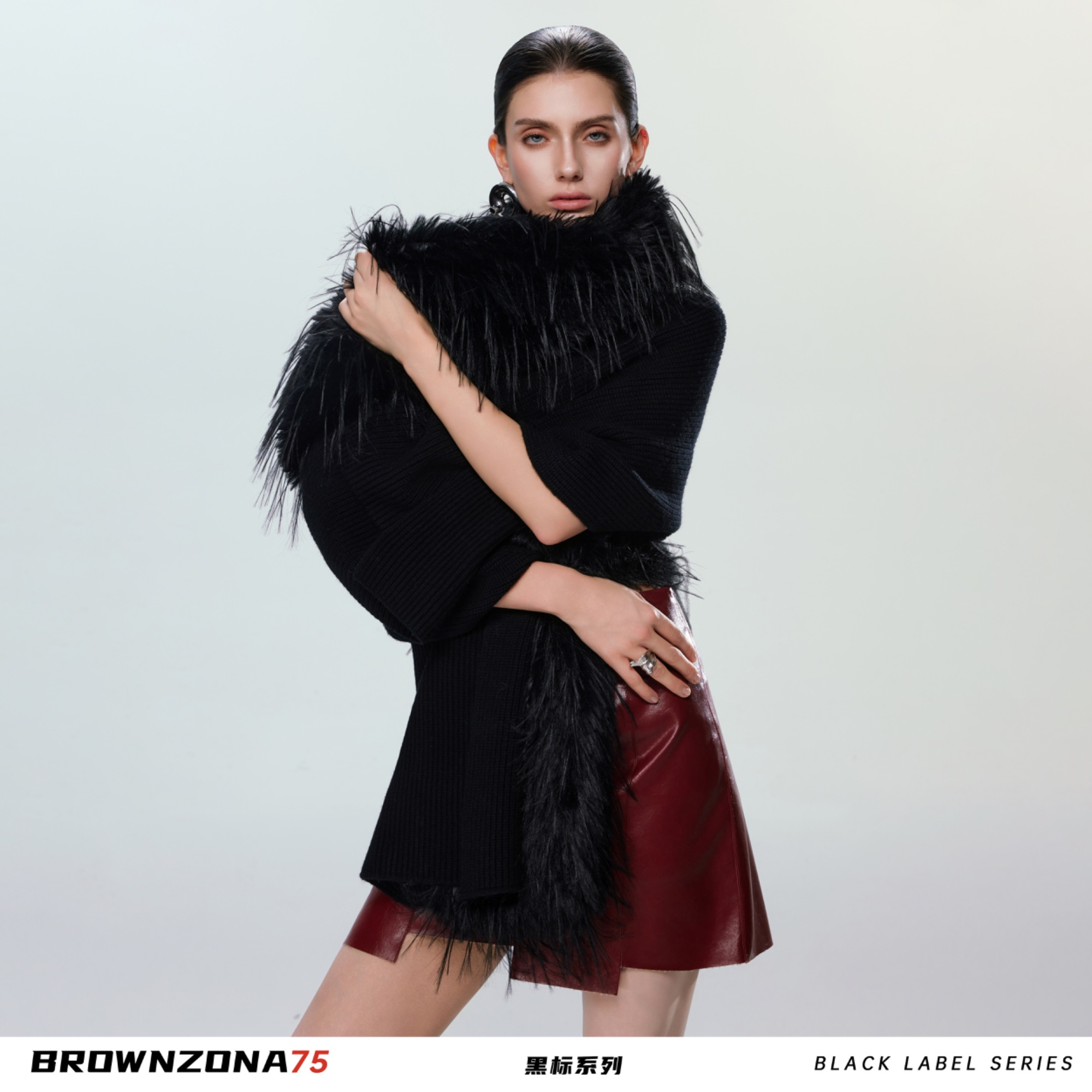 Brownzona⁷⁵ "时髦聚焦 "100美利奴羊毛环保貉子毛流星雨斗篷披肩