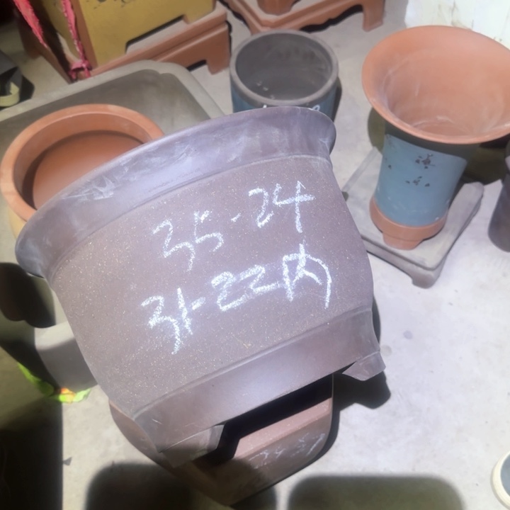 紫砂花盆紫砂花盆