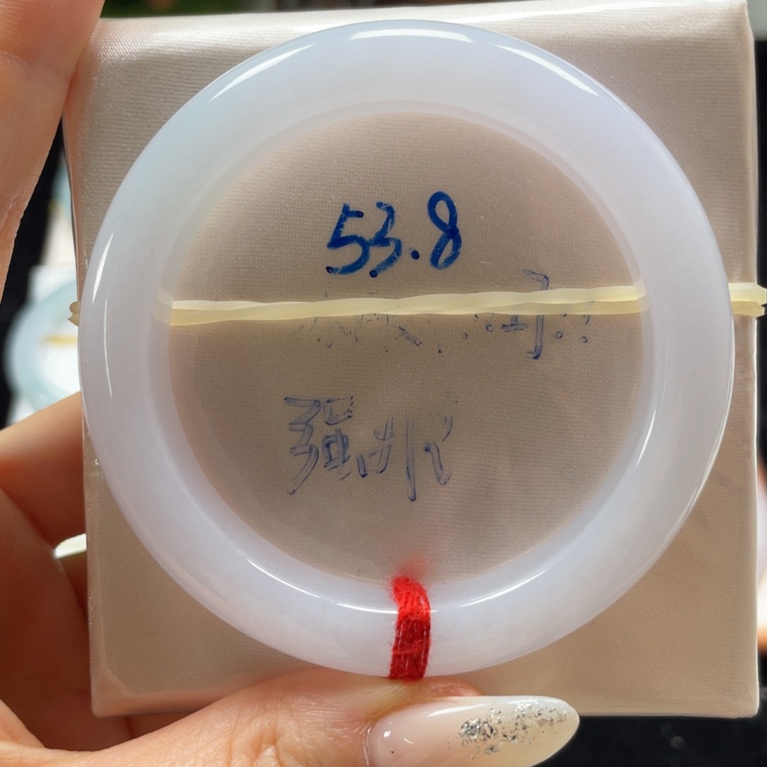 翡翠手镯未镶嵌缅甸翡翠手镯9