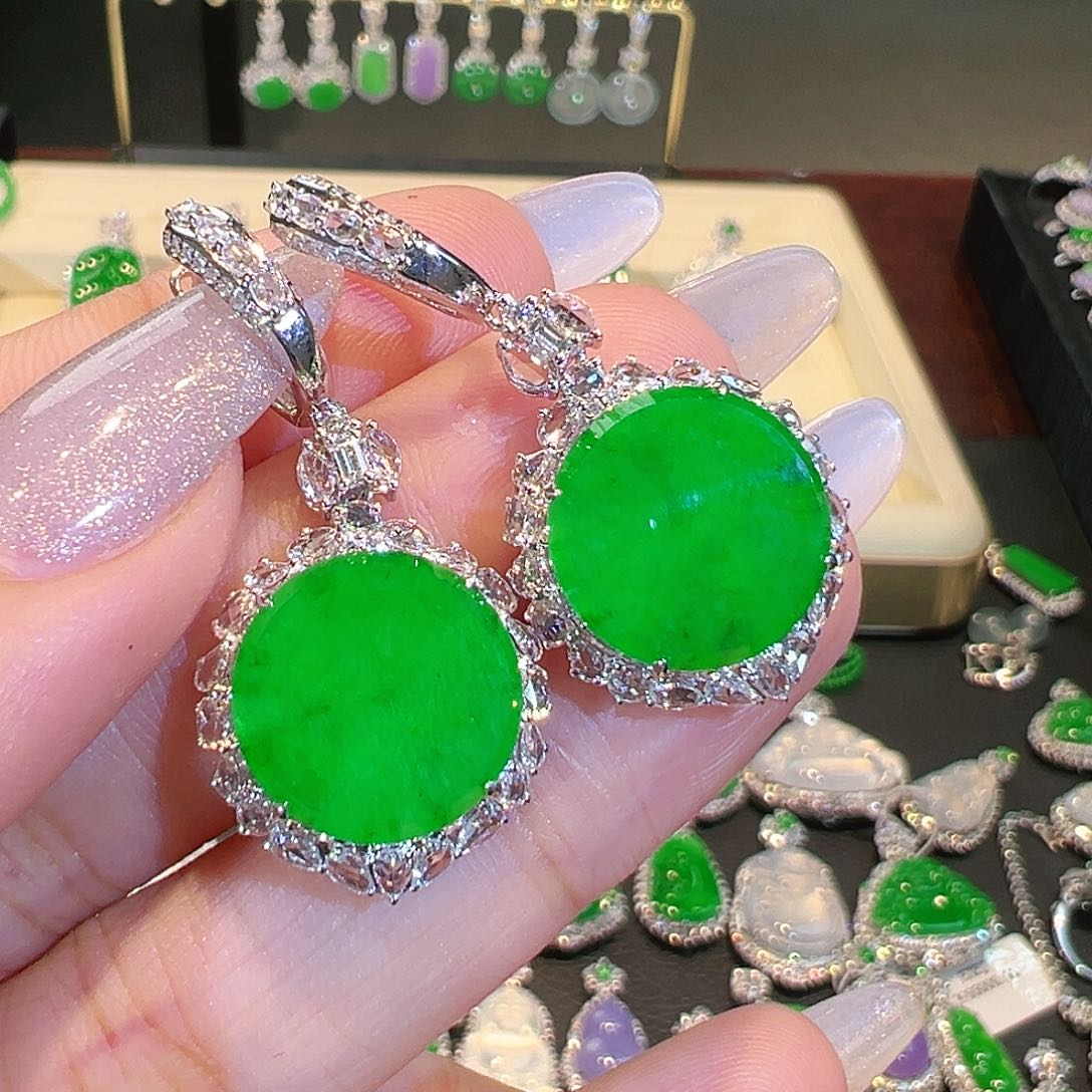 翡翠耳环22K金镶嵌翡翠