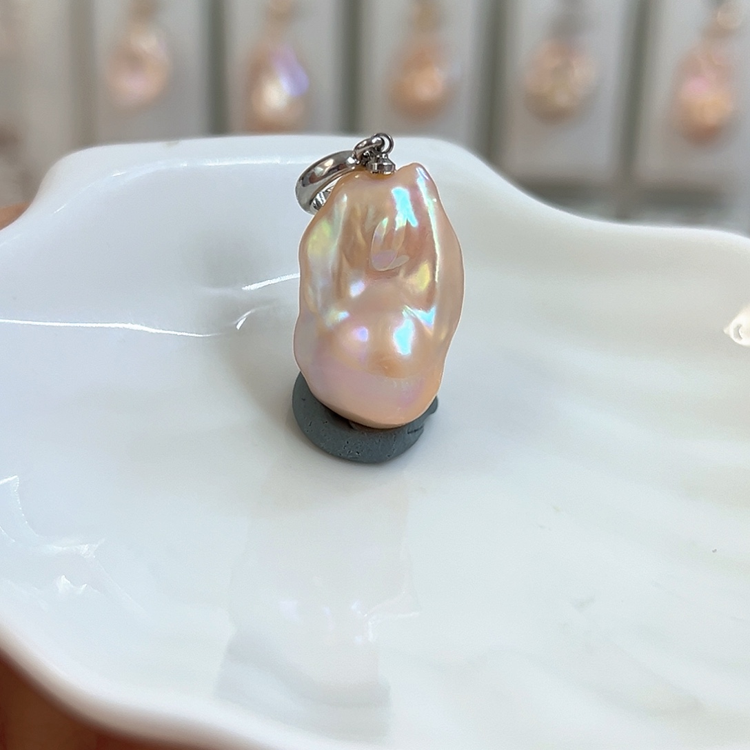 银S925镶嵌淡水珍珠颈饰