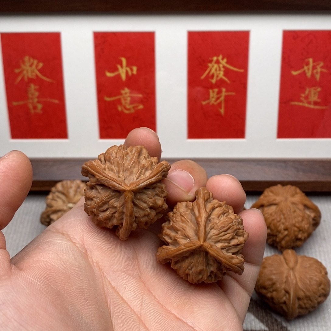 馬***克文玩核桃把件精品盘山奔驰