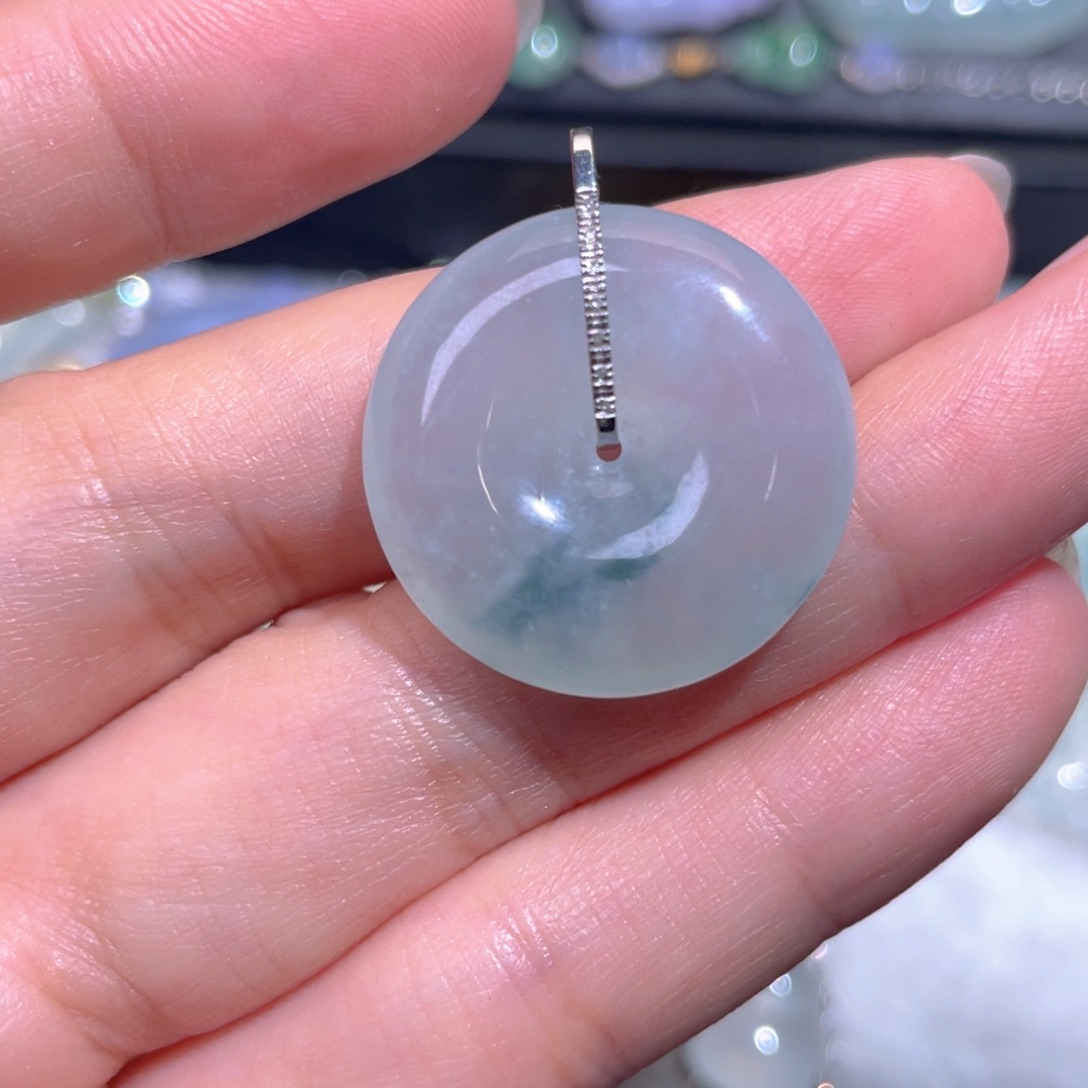 颈饰18K金镶嵌翡翠翡翠