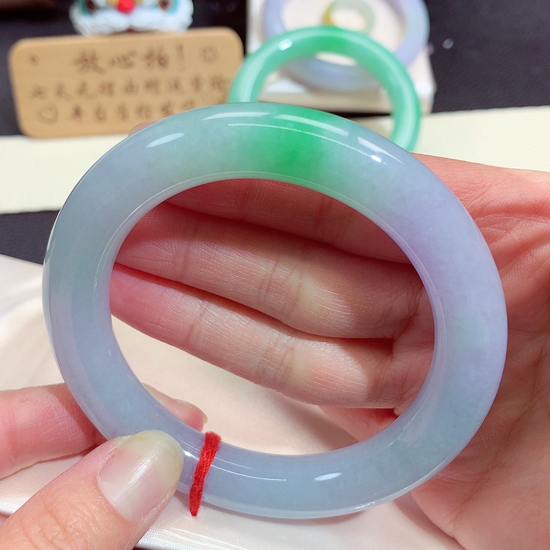 翡翠未镶嵌手镯01