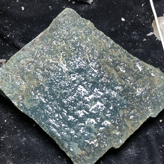 泥塑2735克蓝调原石