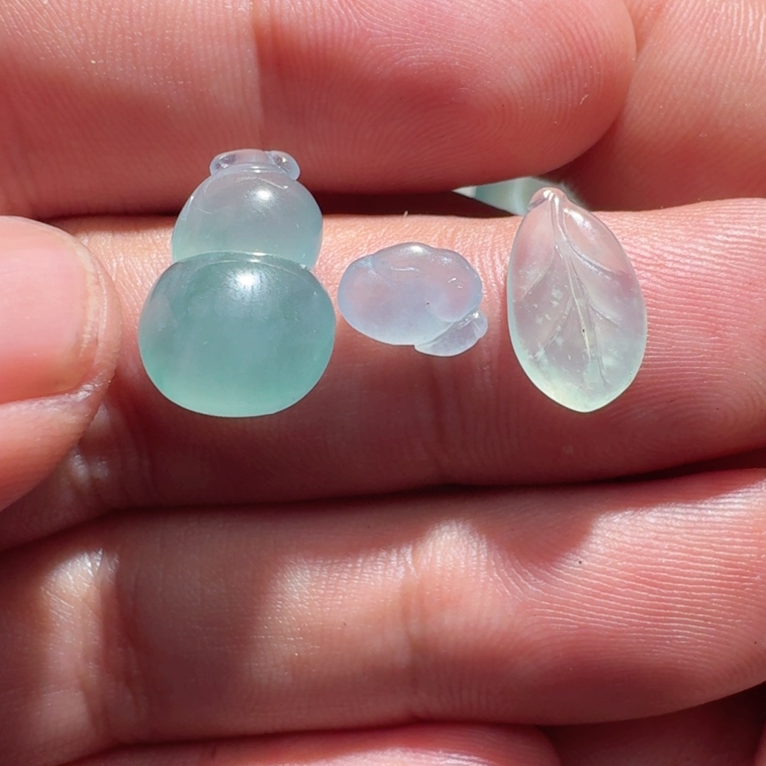 未镶嵌定制翡翠夏**蓝天然翡翠