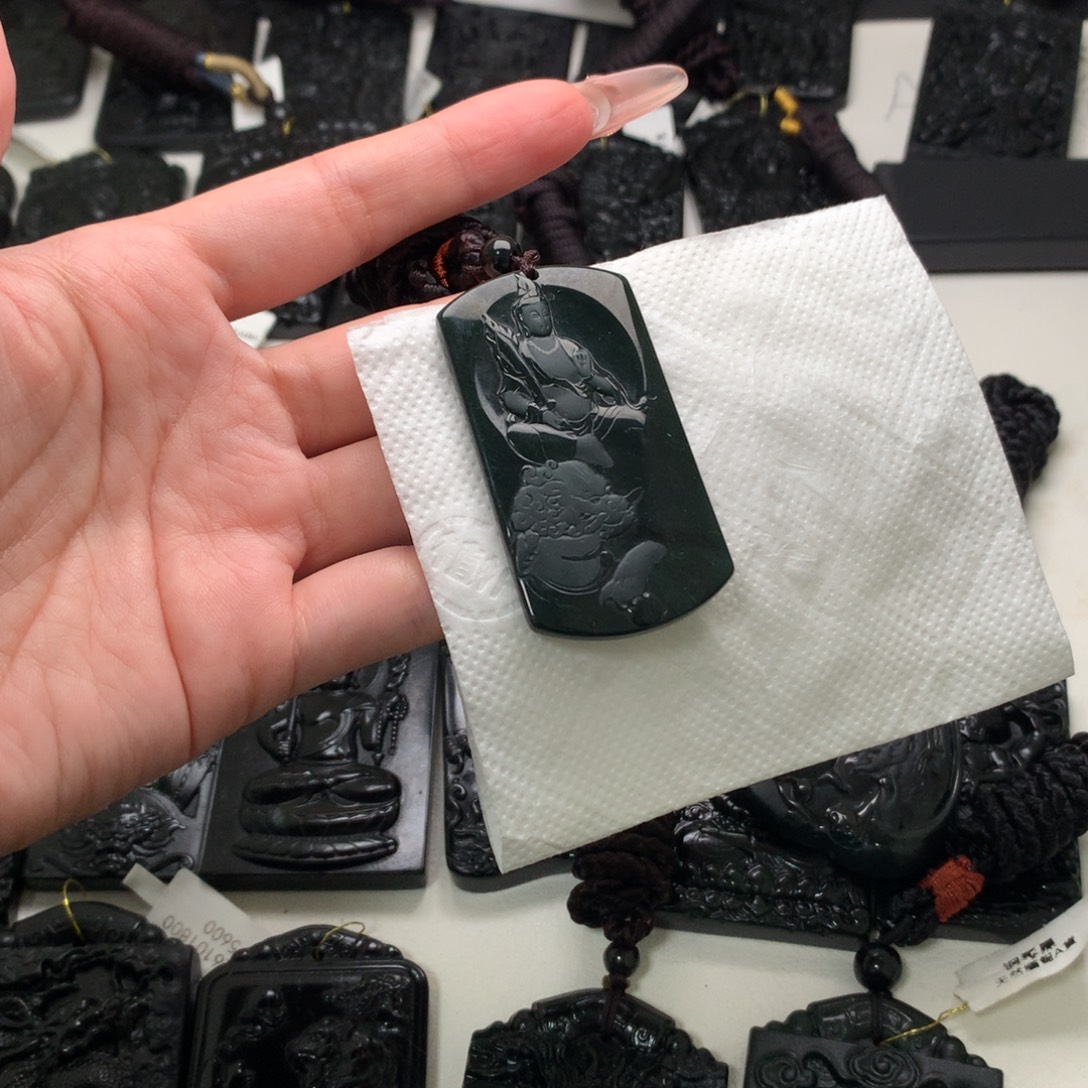 翡翠未镶嵌挂件天然a货钢琴黑挂件