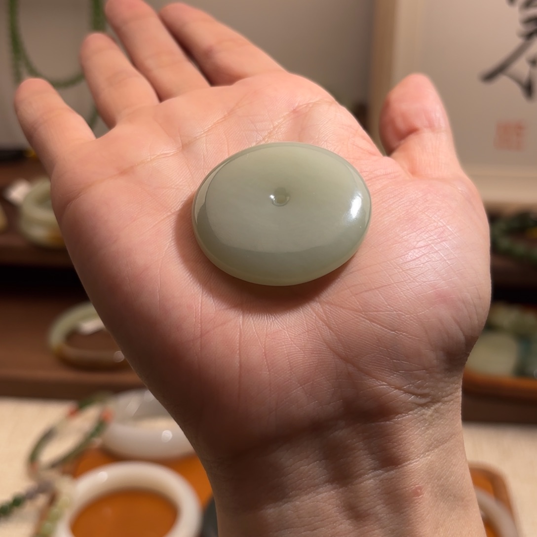 和田玉（糖玉）颈饰未镶嵌