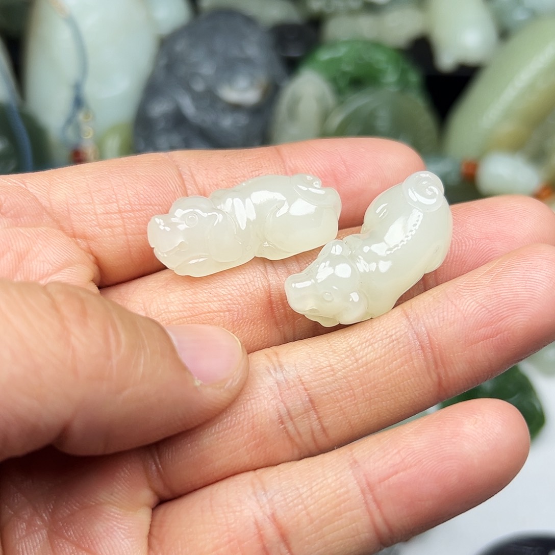 和田玉颈饰未镶嵌