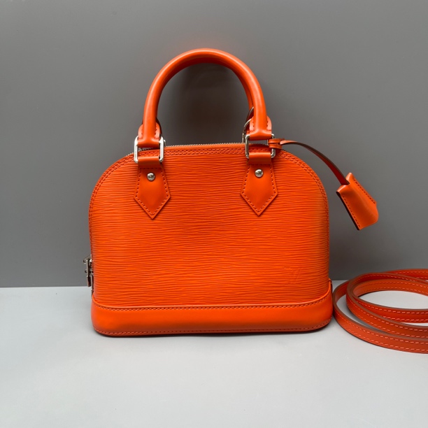 95新 LouisVuitton/路易威登 水波纹alma bb贝壳包 尺寸24*17 