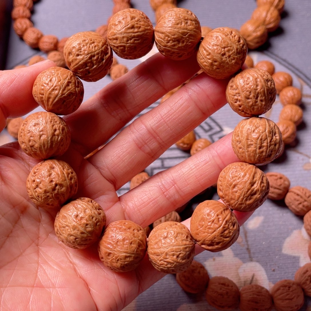 文玩核桃手串1.9青龙珠野生核桃