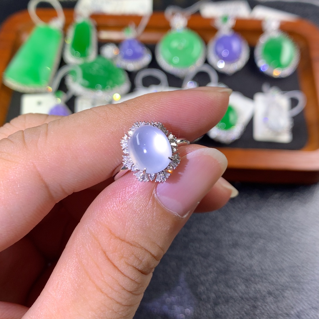 翡翠18K金镶嵌戒指翡翠