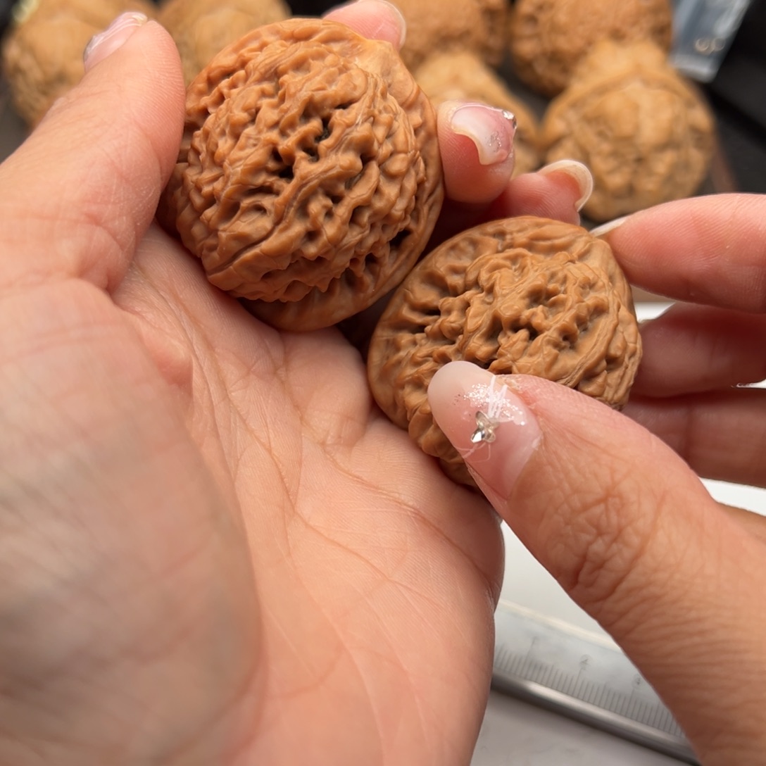 文玩核桃把件莲花