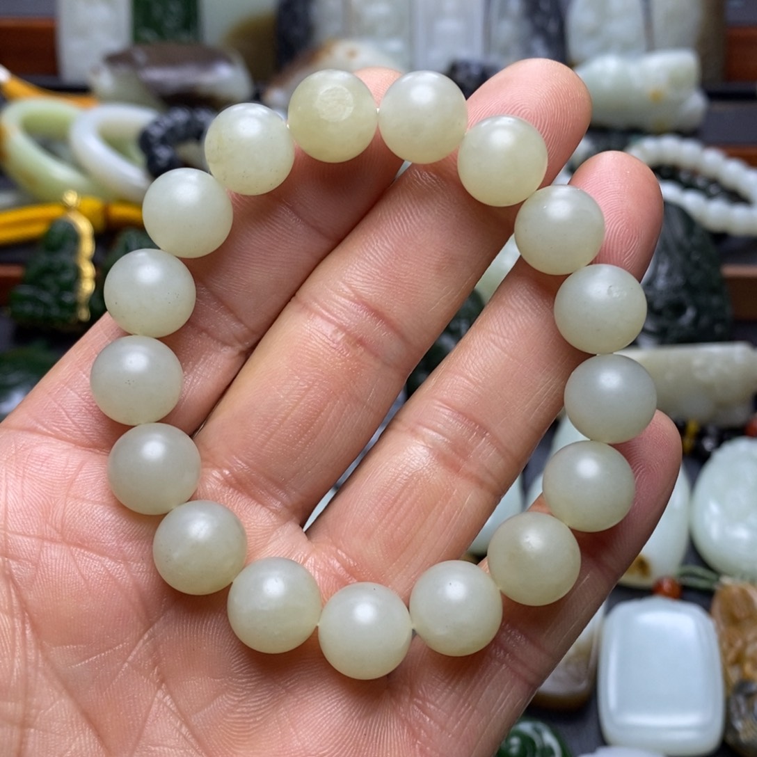 颈饰未镶嵌和田玉