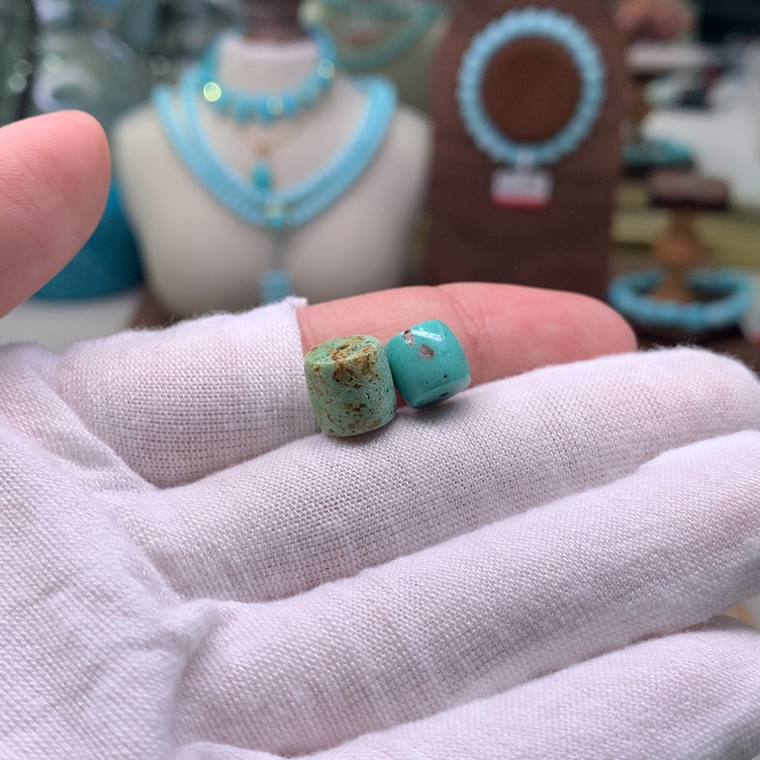 绿松石配饰未镶嵌