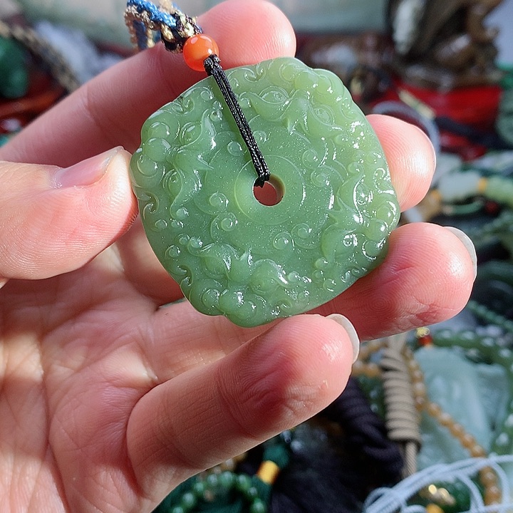 未镶嵌和田玉挂件