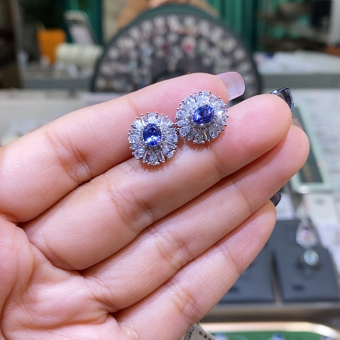 坦桑石耳饰银S925镶嵌天然坦桑石耳饰